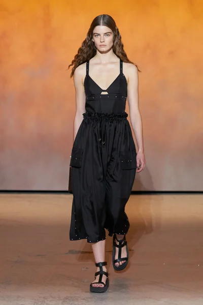 Look 4